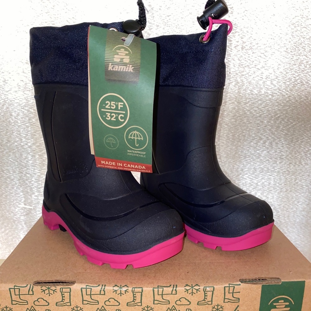 Snow boots